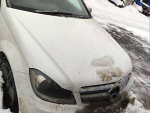 Решетка капота Mercedes W204 (2007-2014) A 2048800023