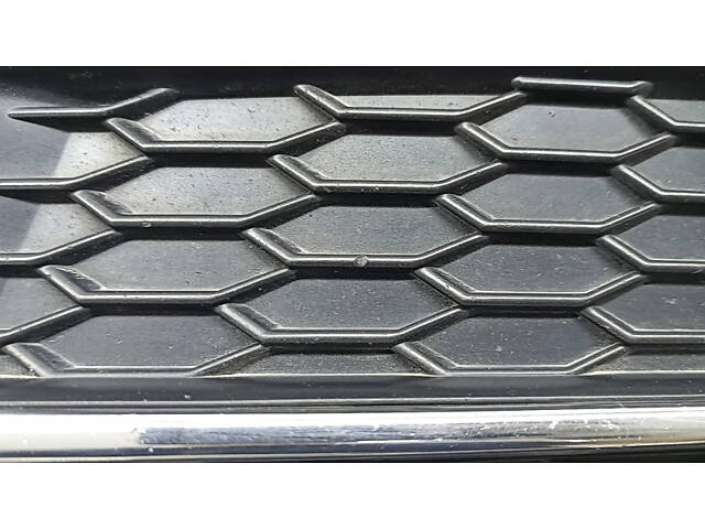 Решетка переднего бампера левая Audi A4 B9 17-17 s-line, без радара, светлый хром, песок - Фото 7