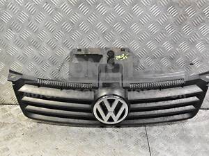 Решетка радиатора -05 VW Polo 2001-2009 6Q0853651C 340859