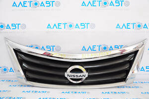 Решетка радиатора grill Nissan Altima 13-15 дорест с эмблемой, полез хром