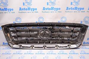 Решетка радиатора grill Toyota Sequoia 2008-2017 (01) трещина 53100-0C190