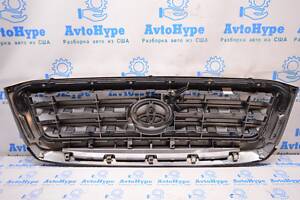 Решетка радиатора grill Toyota Sequoia 2008-2017 (01) трещина 53100-0C190