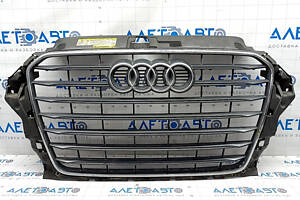 Грати радіатора grill у зборі Audi A3 8V 15-16 графіт, тріснута, тріщина на хромі