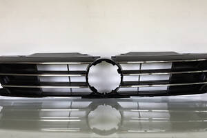 Решетка радиатора grill VW Jetta 15-18 5C6-853-651-AJ-ZLL