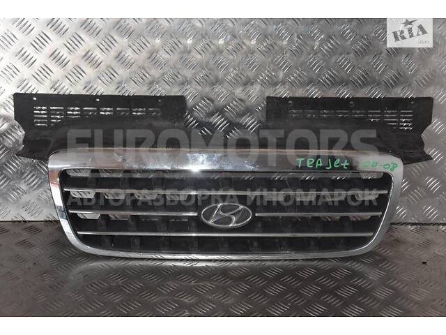 Решітка радіатора Hyundai Trajet 2000-2008 863523A000 109805