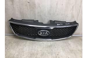 Решетка радиатора Kia Forte Td 08-13 TD 2.0 G4KD 2010 (б/у)