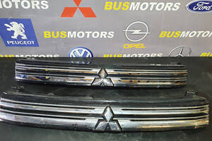 Решетка радиатора Mitsubishi Outlander 3 2012-2015 7405A743