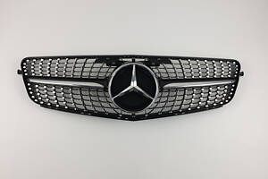 Решетка радиатора на Mercedes C-Class W204 2007-2014 год Diamond ( Черный глянцевый с хром вставками )