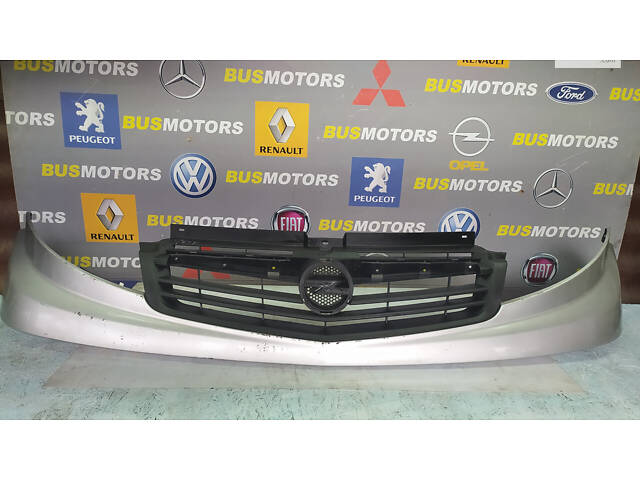 Решетка радиатора Opel Vivaro 2007- 623100248R