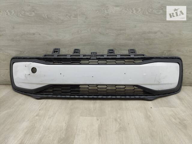 Решітка радіатора переднього бампера VW UP (2016-2020) 1S0853677G