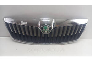 Решетка Skoda Octavia A5 2008-2013 гг 1Z0853651C