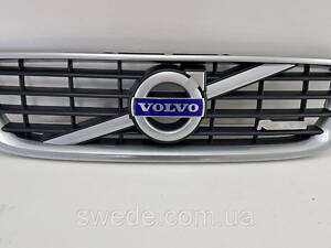 Решетка Volvo S40 V50 2011 гг 31290757