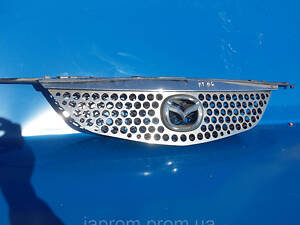 Решітка бампера радіатора Mazda Premacy 1998-2005г.в.