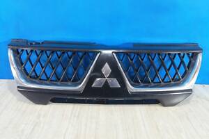 Решітка Mitsubishi Montero Sport Pajero 99/06, решітка радіатора X24