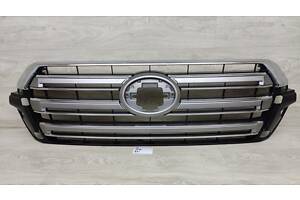 Решетка накладка хром радиатора переднего бампера Toyota Land Cruiser J200 (2015-2021) 53114-60160 Деф. (хром)