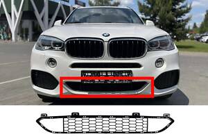 Решітка переднього бампера центральна M-Paket на BMW X5 F15 2013-2018 року