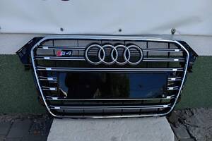 Решітка радіатора Audi A4 2012-2015 стиль Audi S4 Black+Chrome