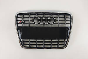 Решітка радіатора Audi A6 2004-2011 рік Чорна з хромом (в стилі S-Line)