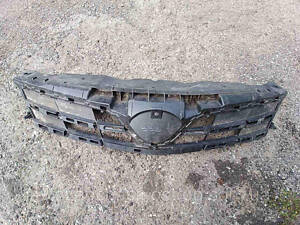 Решетка радиатора для Toyota Corolla (2010-2013) 5311402180 avtozapchasti-ostrog.com.ua