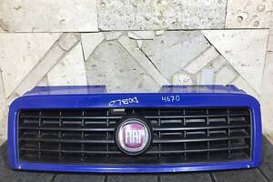 Решетка радиатора Fiat Doblo I 735395576 4670