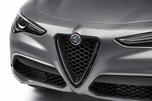 Решітка радіатора Grll Scudetto Alfa Romeo Stelvio