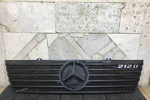 Решетка радиатора Mercedes Benz Sprinter W901-905 9018880123 4687