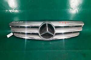 Решетка радиатора MERCEDES CLK-CLASS 209 02-10 A 209 880 01 23 7246