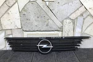 Решетка радиатора Opel Vectra B 90568226 4683