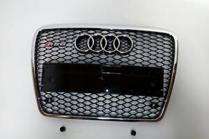 Решетка радиатора RS6 на Audi A6 2008-2012 (черная с хром окантовкой)
