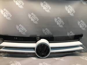 Решітка радіатора Volkswagen Golf 4 (1J0853651H) 21481697