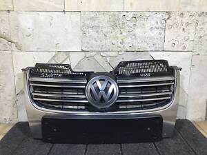 Решітка радіатора Volkswagen Jetta V/Golf V універсал 1K5853653 4685