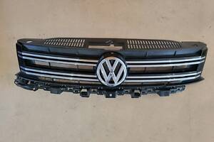 Решітка радіатора Volkswagen Tiguan I Lift 5N0