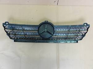 Решітка решітки MERCEDES SPRINTER CDI 901 880 03 85