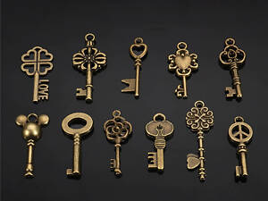 Набір Ретро підвіски у формі ключів RESTEQ 125 шт. Металеві підвіски ключі для рукоділля. Набір талісманів. Набір шарми. Шарміки