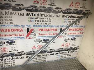 Рейлінг даху правий ( Декоративная накладка ) 7555105030 Toyota Avensis T27 Kombi 2008-2018