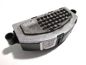 Резистор печки 8T0820521 AUDI Q5 08-16, Q5 16-, A4 07-15, A4 15-, A5 07-16, A5 16-; MERCEDES-BENZ A-Class W176 12-18, GL
