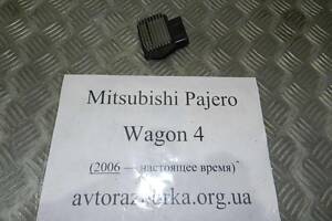 Резистор печки Mitsubishi Pajero Wagon 4 2007 (б/у)