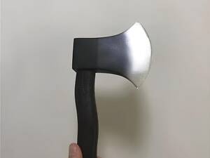 Гумова сокира RESTEQ, макет, муляж м'яка сокира, для кіно зйомок, дітей 28см