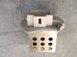 Резистор печки Renault Master 7701057557