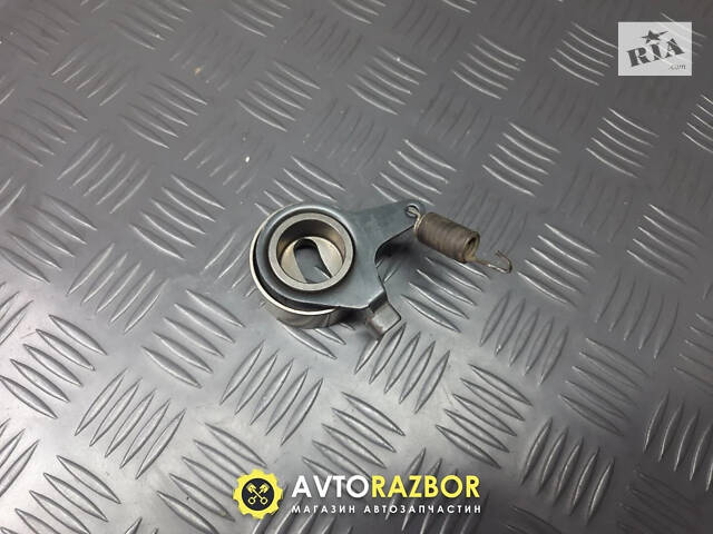 Ролик натяжной приводного ремня ГРМ + пружинка 1.5, 1.6 16V для Mazda 323 BA, BJ, 323F 1994-2004 год