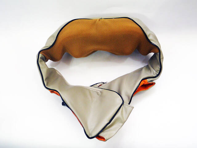 Роликовий масажер для шиї, плечей і спини Massager of Neck Kneading з прогріванням - Фото 8