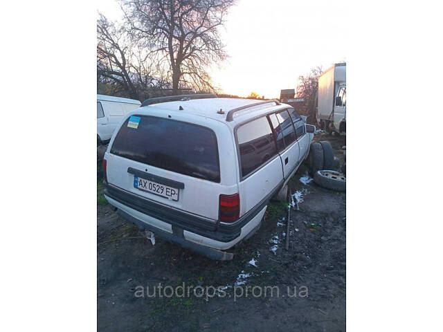 Розбірка Opel Omega A універсал 2.0 бензин оригінал б/в - Фото 1