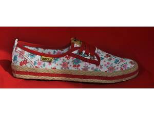 Розміри 36 і 37 Мокасини, сліпони жіночі, квітковий принт червоні з білим