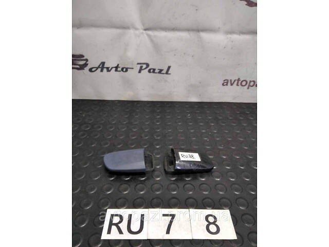 RU0078 30753908 накладка на ручку R Volvo XC90 16- 11/01/03/