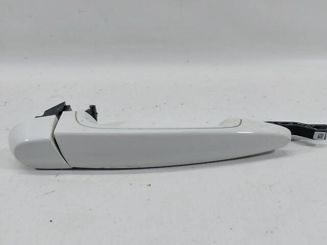 Ручка двери задней правой внешняя (белая) BMW 328i xDrive 2009-2015 51217207562 BMW 328i xDrive - Фото 1