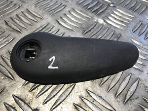 Ручка двери боковой раздвижной правой внутренняя Renault Trafic 2000-2014 8200004408