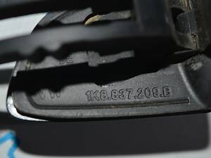 Ручка двери внешняя перед лев VW Passat b7 USA 1K8-837-205-F-GRU