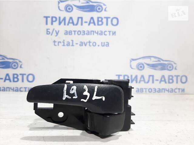 Ручка двери внутреняя задняя левая Mitsubishi Lancer 9 1.6 2000 (б/у)