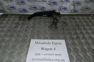 Ручка ручка Mitsubishi Pajero Wagon 2007-2013 4815A031XA (Арт.10356)