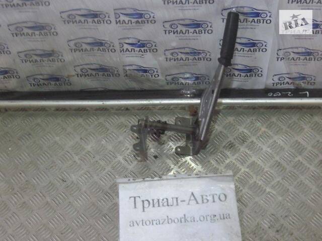 Ручка ручника Toyota Prado 2003-2009 4620160030C0 (Арт.11914)